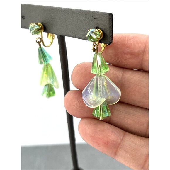 Vintage Uranium Glass Earrings Green Glowy Dangle Clip-on Earrings - Picture 9 of 9